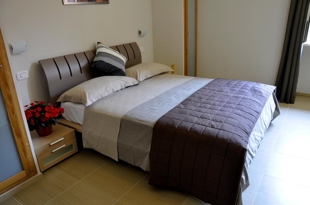 Vecchio Saracino - Carola 1801 Bed & Breakfast Агрополи Стая снимка